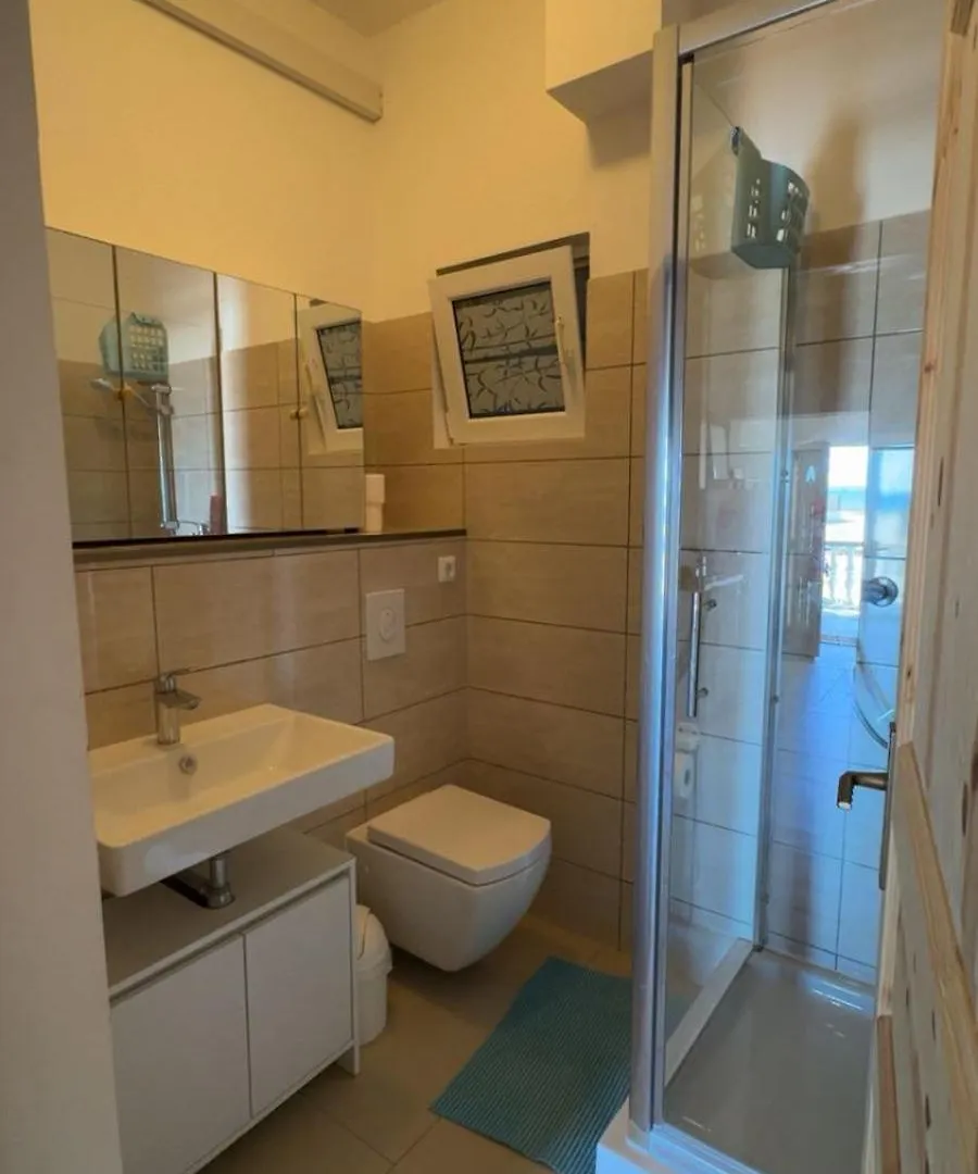 Ferienhaus Igor Vir Rum i privatbostad